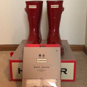 Military red short gloss Hunter boots size 7